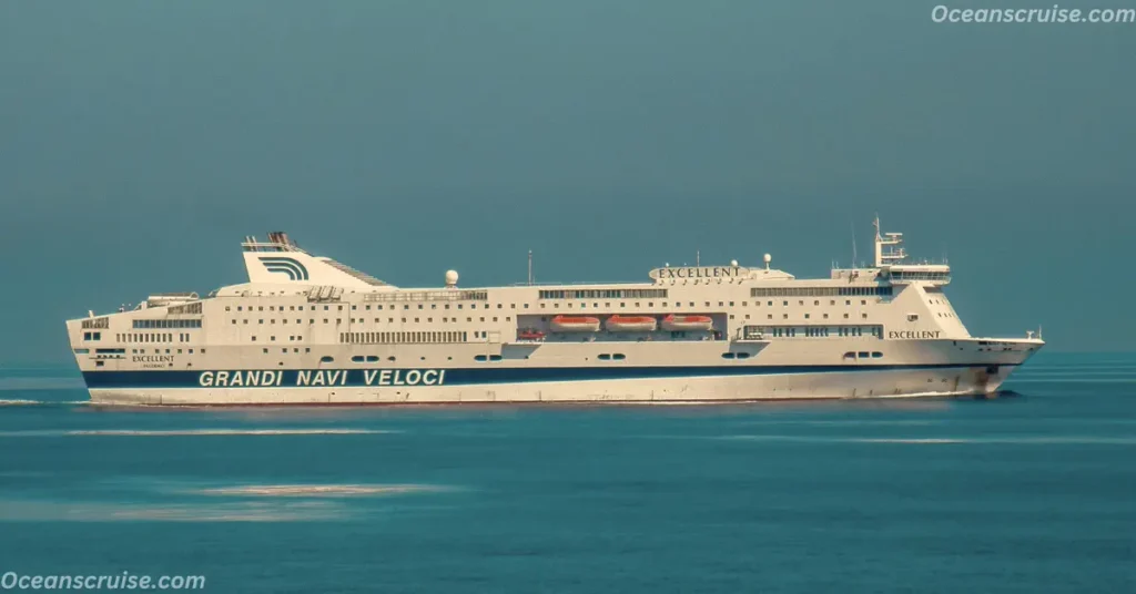 Cheap Cruises vs Luxury Cruises What You Need to Know cheap cruises vs luxury cruises what you need to know